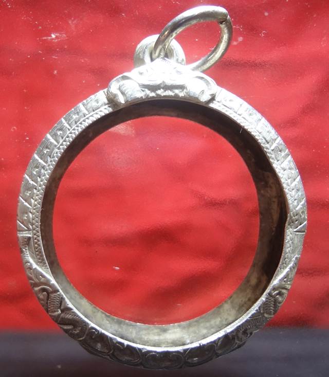 : ตลับเงินตามภาพ กว้าง3.5 CM