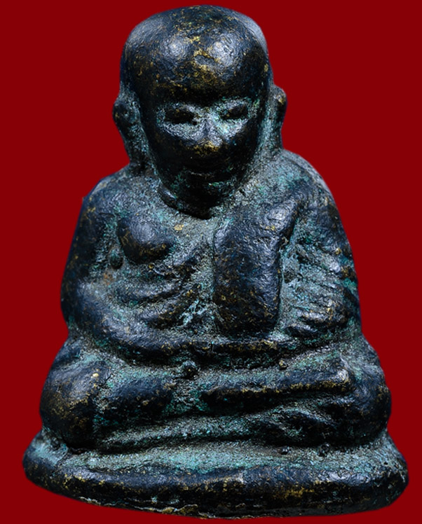  หลวงพ่อเงิน วัดบางคลาน จังหวัด พิจิตร รุ่นปืนแตก พิมพ์นิยมเศียรโต  ปี ๒๕๒๘  (๒)