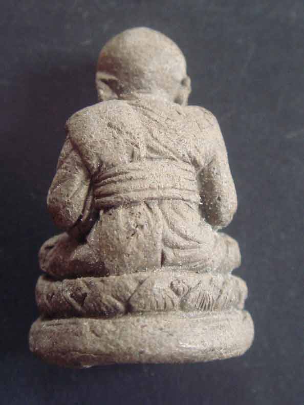 หลวงปู่ทวด ลอยองค์เนื้อว่านวัดสะบ้าย้อย จ.สงขลา ปี 39
