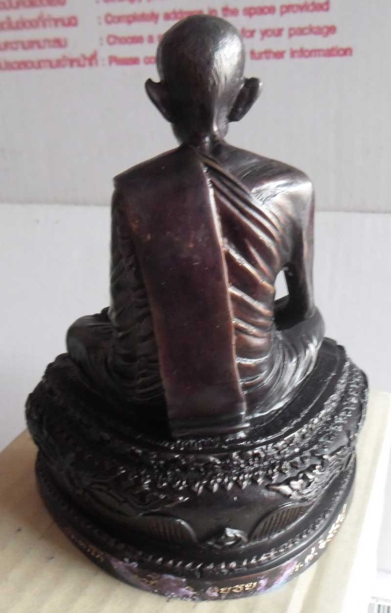 ++พระบูชารูปเหมือน รุ่นชนะมาร หลวงพ่อรวย วัดตะโก อยุธยา หน้าตัก 3 นิ้ว ฝังเหรียญชนะมาร+จีวร+เกศา++