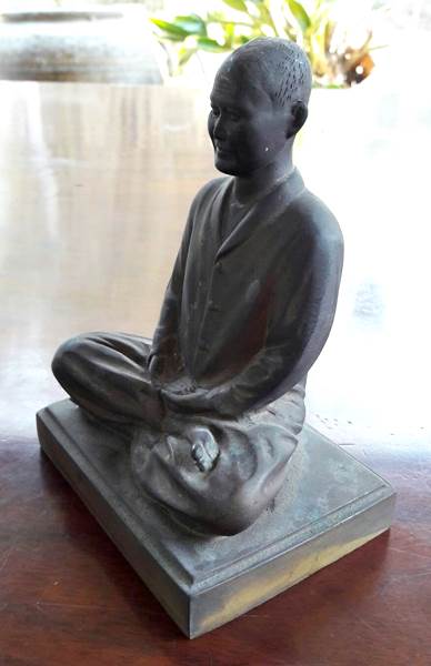 รูปเหมือนบูชาคุณแม่บุญเรือน วัดอาวุธ กรุงเทพฯ