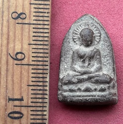 วัดใจเริ่ม 10 บาท กับ พระเนื้อผง ....AH956