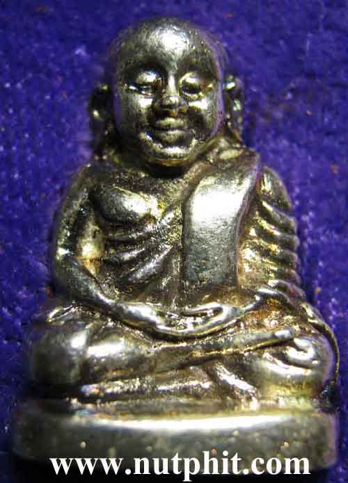 สมเด็จเงิน ลพ.เงิน วัดบางคลาน จ.พิจิตรสวยกริ๊บยันกล่อง+รับประกัน 3 สูงสุด(แท้-พอใจ-ราคา)*98