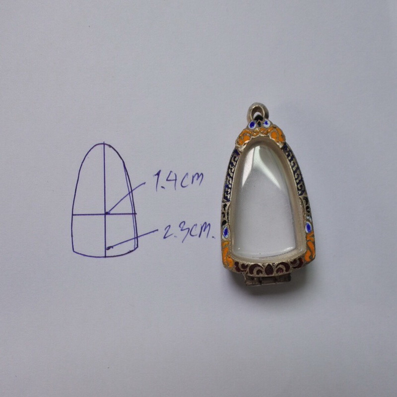 ตลับเงินลงยา งานเก่า หนาๆ เคาะเดียวแดง