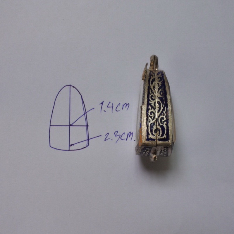 ตลับเงินลงยา งานเก่า หนาๆ เคาะเดียวแดง