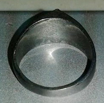 แหวนพระรัตนจักรรุ่นแรกเนื้อเงิน หลวงปู่ชื้น วัดญาณเสน จ.อยุธยา(หายาก)