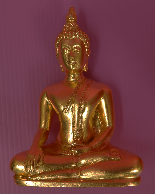 พระพุทธสิงหธรรมมงคล หลังภปร. หน้าตัก 3 นิ้ว 2 ถอด ปิดทองแท้ พิธีใหญ่ วัดบวรฯ-วัดพระแก้ว พ.ศ. 2547 กล