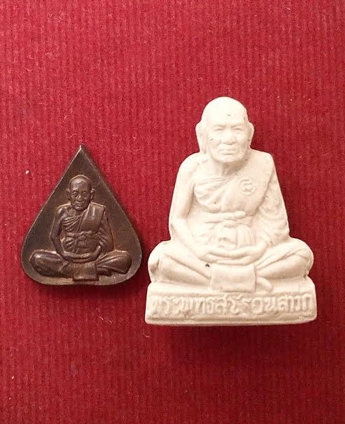 รูปเหมือนปั๊มรุ่นแรก เนื้อผงเกสร108 ปี45 +รูปเหมือนพิมพ์ใบโพธิ์ ปี34 หลวงปู่ชื้น วัดญาณเสน