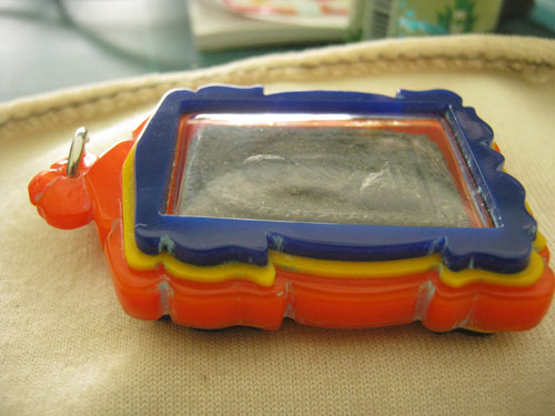 พระเนื้อผงรูปเหมือนเต็มองค์ รุ่นพิเศษ หลวงปู่ตื้อ หลังรูปถ่าย