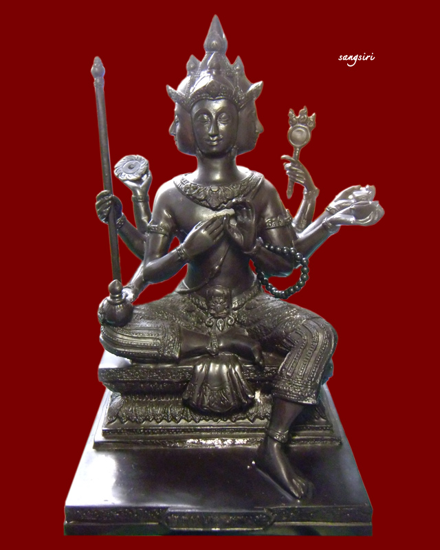 พระพรหมขนาดบูชา รุ่นโชคดีมีสุข ปี 2547 หลวงปู่หงษ์ พรหมปัญโญ วัดเพชรบุรี 