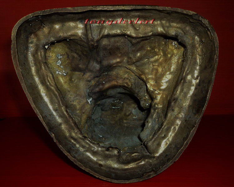 รูปหล่อบูชาหลวงปู่มั่น ภูริทัตโต ที่ระลึก 48 ปี ม.ราชภัฏสกลนคร สวยมากค่ะ