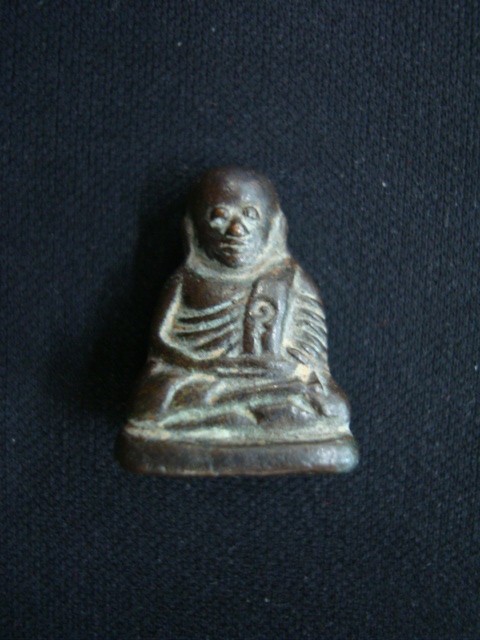 พระหลวงพ่อเงิน วัดบางคลาน รุ่นฟ้าคำรณ ปี๓๔ สวยเดิมๆครับ