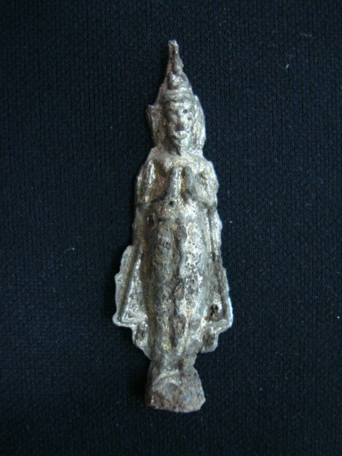 พระกรุ วัดเกาะสัมพันธวงศ์ พิมพ์ปางประทานพร เนื้อชินเงิน กรุงเทพฯ