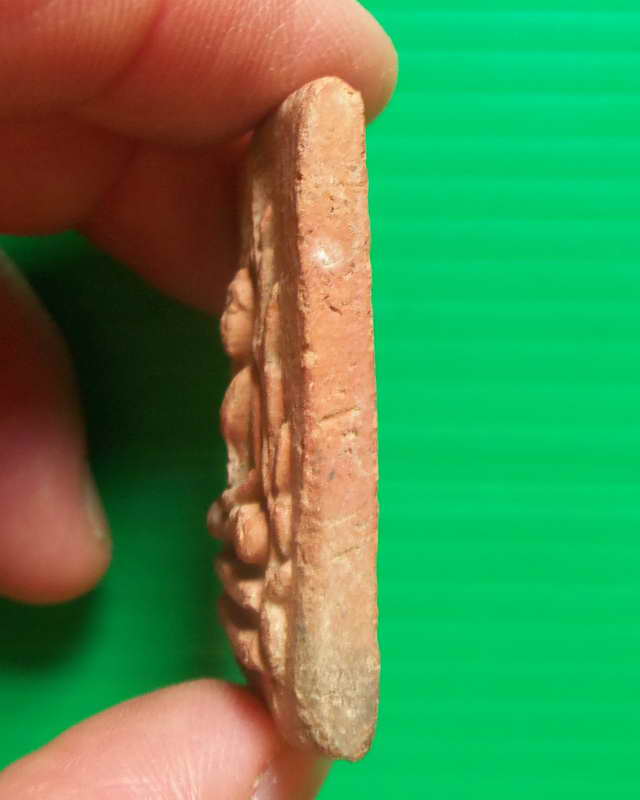 พระกรุวัดทัพผึ้ง สุโขทัย ปี ๒๔๗๓ มีหน้าตา หลังยันต์