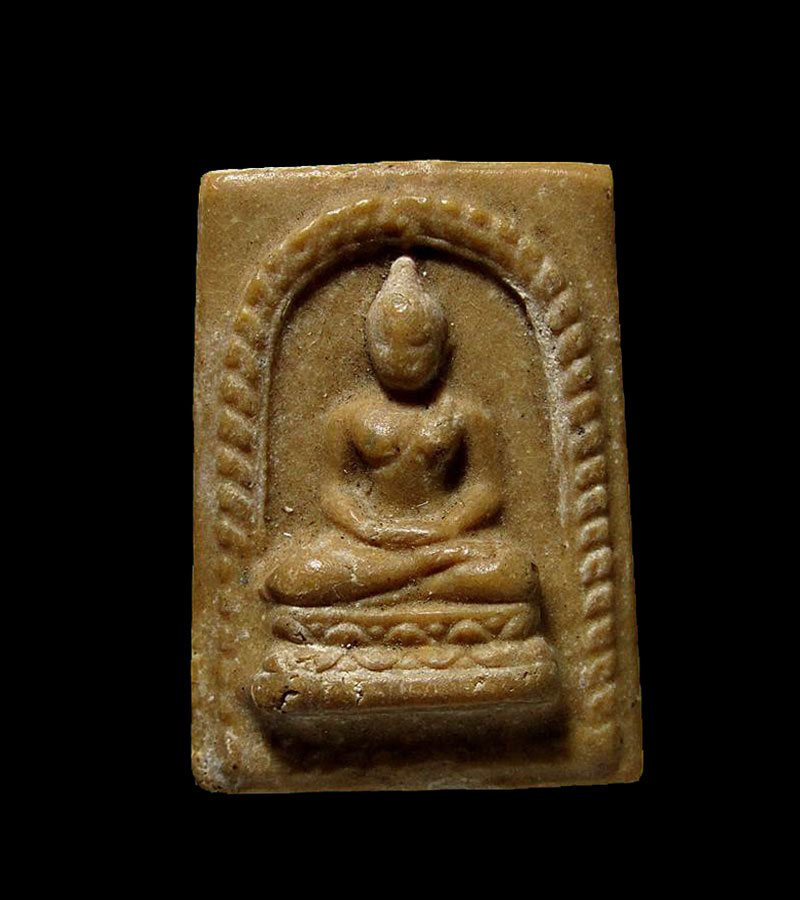 พระเนื้อผงนํ้ามัน ไม่ทราบที่ประกันตามกฎ..S/102+++100บาท+++