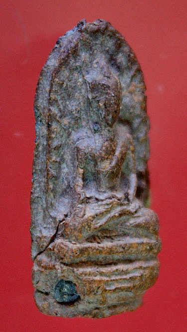 พระรอดแสงตา พิมพ์เล็ก[หายาก]กรุวัดมหาวันลำพูน