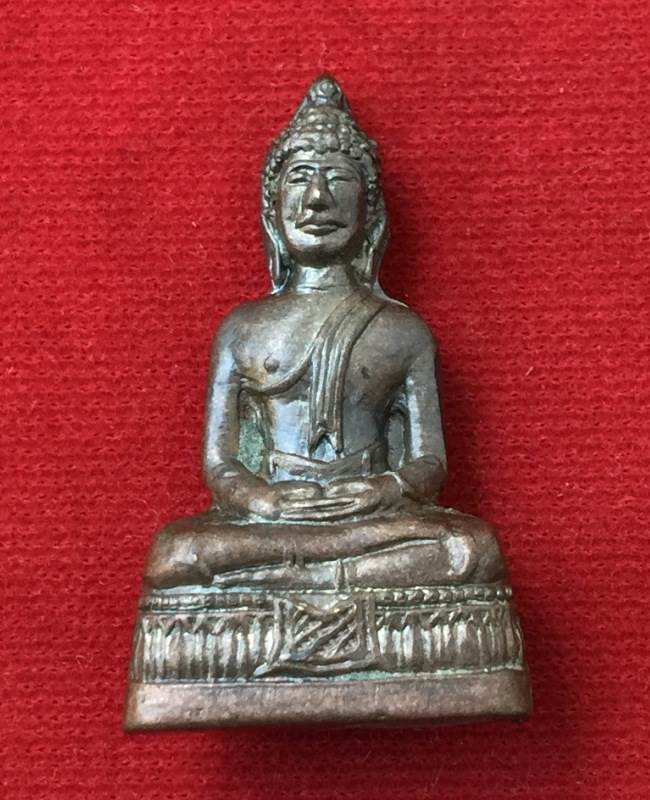 รูปหล่อ อุดกริ่ง หลวงพ่อโต วัดขุนจันทร์ ตลาดพลู สวยๆครับ