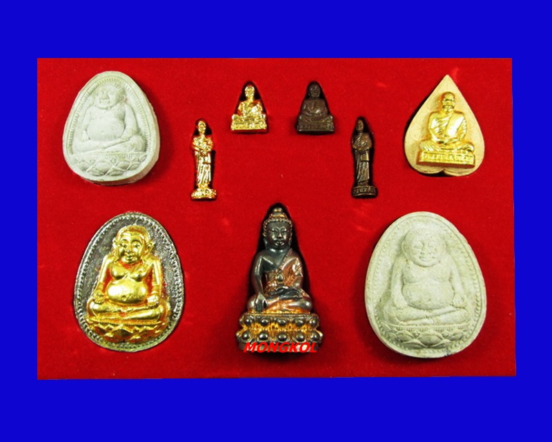 พระชุดกรรมการร่วมสร้างเจดีย์บูรพาฐิตวิริยาประชาสามัคคี หลวงพ่อสมชาย วัดเขาสุกิม พ.ศ.2540 จ.จันทบุรี