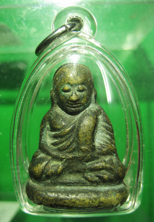 หลวงพ่อเงิน ปืนแตก ยุคแรก เศียรกลม พิมพ์ใหญ่ 