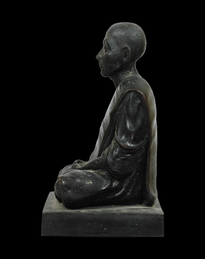 พระบูชา หลวงปู่...??? , หลวงพ่อ...??? หน้าคุ้นๆ แต่นึกอย่างไร ก็นึกไม่ออก