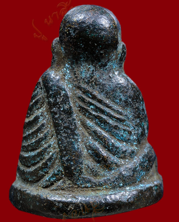 หลวงพ่อเงิน วัดบางคลาน จังหวัด พิจิตร รุ่นปืนแตก พิมพ์นิยมเศียรกลม ปี ๒๕๒๘ (๒) 