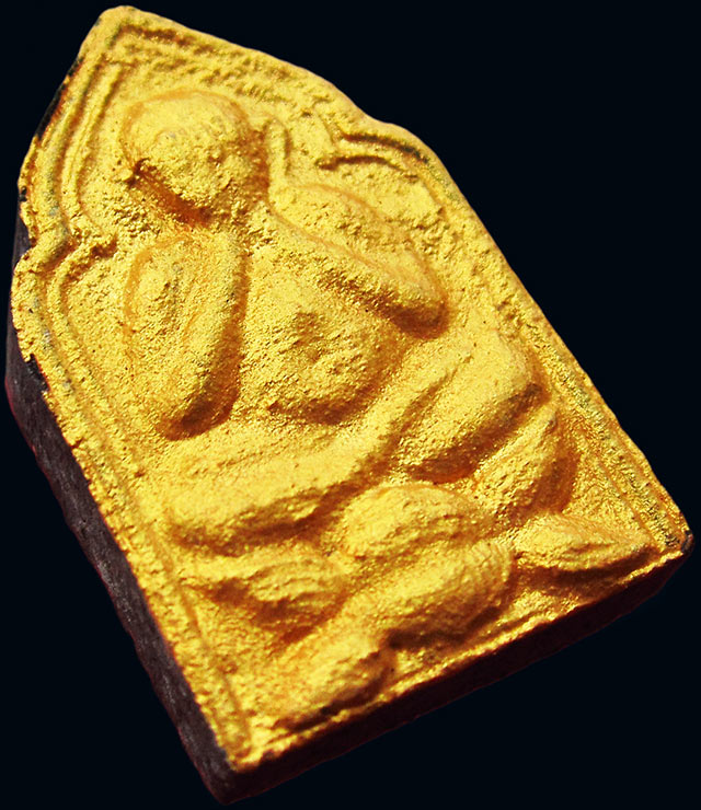 พระปิดตาห้าเหลี่ยม เนื้อดำทาทอง หลวงปู่บัว ถามโก วัดศรีบุรพาราม รุ่น ที่ระลึกหล่อรูปเหมือน ปี ๒๕๔๑