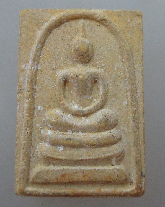 ๒๐บาท... พระสมเด็จไม่ทราบที่ หลังยันต์