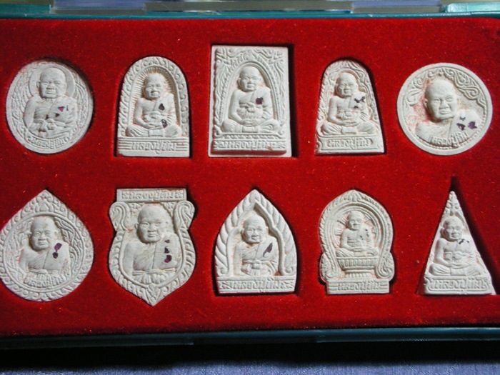 ยกกล่องเลยครับราคาเบาๆ