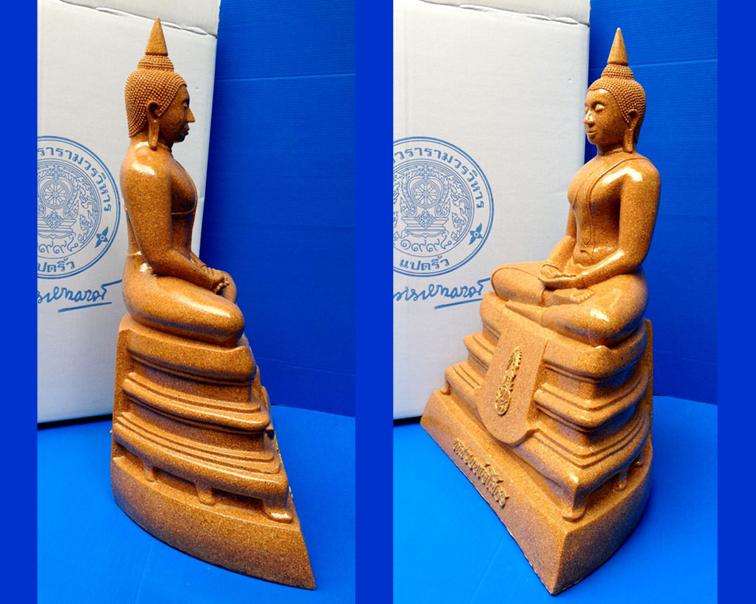 พระบูชาหลวงพ่อโสธรเนื้อกระเบื้องหลังคาโบสถ์ วัดโสธรฯ ฉะเชิงเทรา หน้าตัก 9 นิ้ว