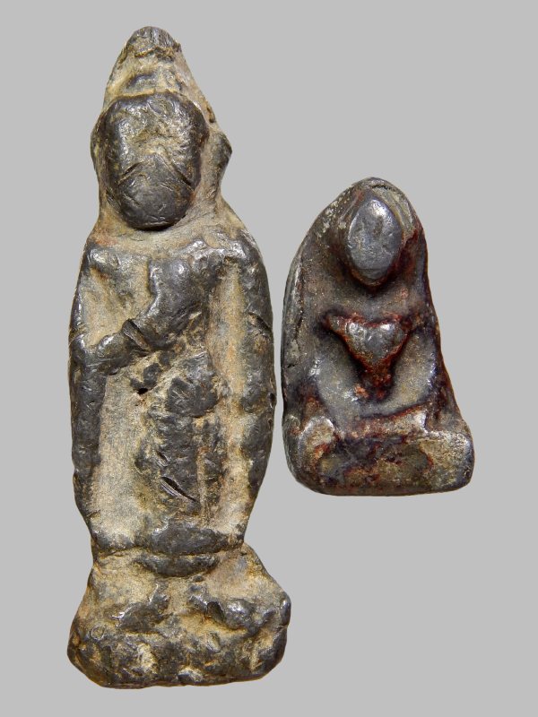 พระร่วงยืน สนิมแดง พิมพ์เล็ก เก่าจัดไม่ทราบที่ 