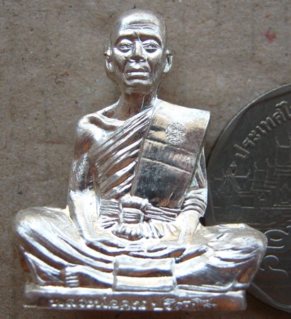 รูปเหมือนปั๊ม อรหันต์ สร้างบารมี๙๑ หลวงพ่อคูณ ปี2557 เนื้อเงิน หมายเลข308สร้าง666องค์ พร้อมกล่องเดิม