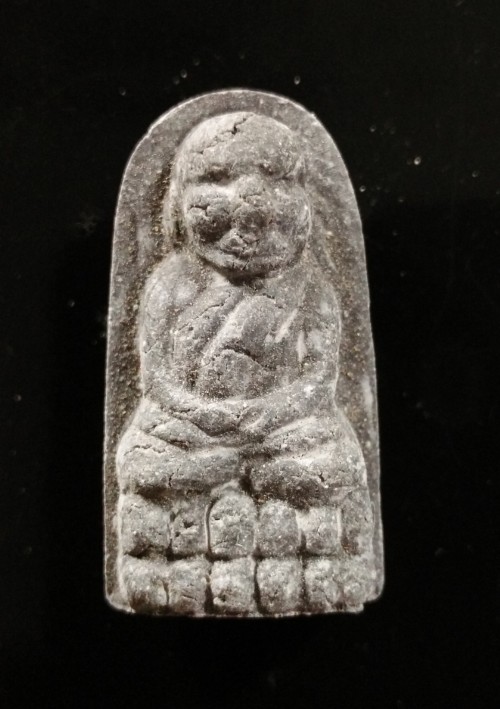 หลวงปู่ทวด พิมพ์พระรอด หลวงปู่หมุน รุ่นพระเจ้าห้าพระองค์