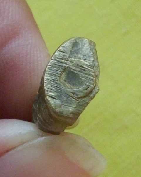 พระกริ่งเล็ก หลวงพ่อโสธร ด้านในมีเม็ดกริ่ง ออกปี 2512 จ.ฉะเชิงเทรา***1***