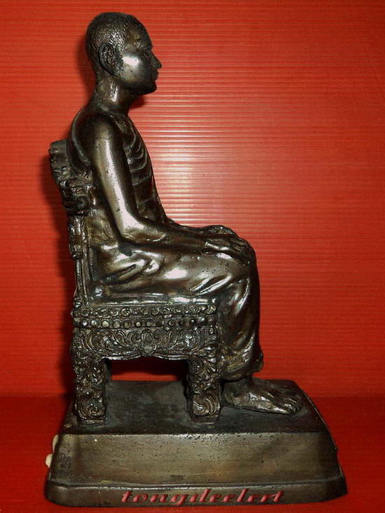 รูปหล่อบูชาหลวงปู่เทพโลกอุดร สูง 8.5 นิ้ว สวยมากค่ะ