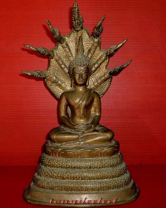 พระบูชาปางนาคปรก 7 เศียร(พระประจำวันเสาร์) เนื้อทองผสม ใต้ฐานดินไทย สวยมากค่ะ