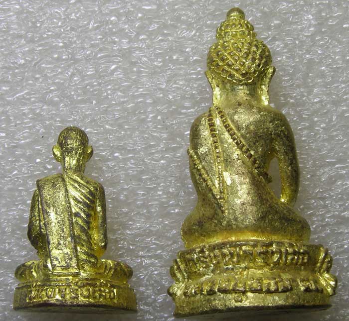 พระกริ่งเขารังเสือ + รูปเหมือน พระครูประทีปสถิต หลวงปู่ชอบ วัดเขารังเสือ จ.ราชบุรี