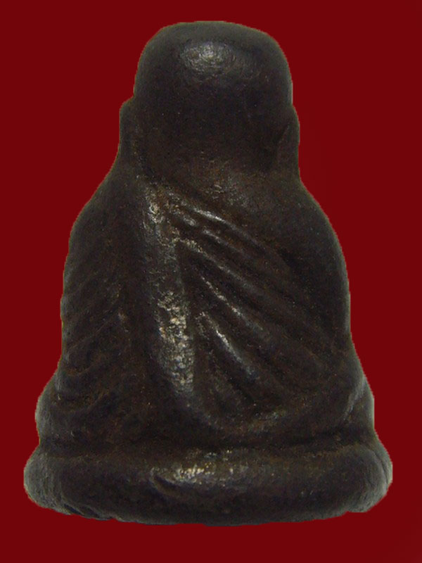 รูปหล่อหลวงพ่อเงิน วัดบางคลาน รุ่นฟ้าคำรณ เนื้อโลหะเก่าจัดๆ ตอกโค้ตคมชัด คัดสวยสุดๆ ครับ