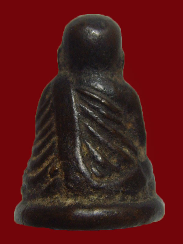 เป็นอีกพิมพ์หนึ่งของหลวงพ่อเงิน พิมพ์นิยม วัดทุ่งน้อยปี35 เบาๆ