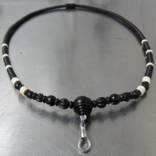 สร้อยกะลาตาเดียวแท้ๆวัตถุมงคลจากธรรมชาติครับ สวย ขลัง เท่ห์ๆ เหมาะกับห้อยพระองค์โปรดครับ...