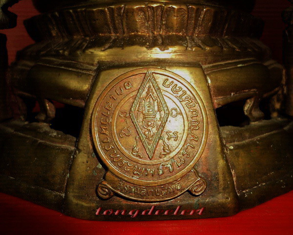 พระพุทธชินราชบูชา สำนักพุทธประทีป เนื้อทองผสม ตามุก หล่อดินไทย สวยมากค่ะ