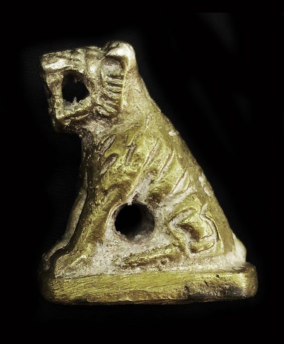 เสือมหาอำนาจ หลวงปู่หมุน รุ่นเสาร์ห้ามหาเศรษฐี ปี43 เนื้อทองผสมฉนวนพระบูชา สวยมาก สร้างน้อย หายาก