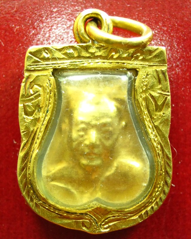 หลวงพ่อเงิน วัดดอนยายหอม