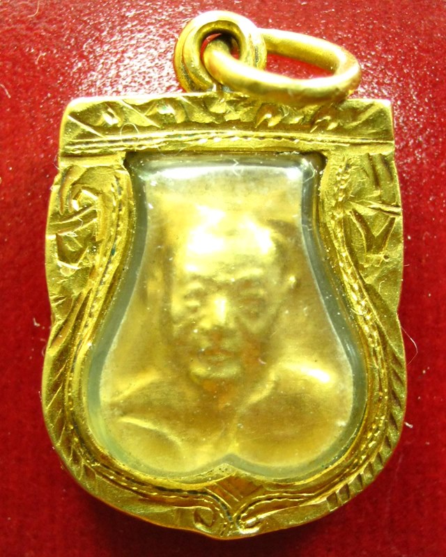 หลวงพ่อเงิน วัดดอนยายหอม