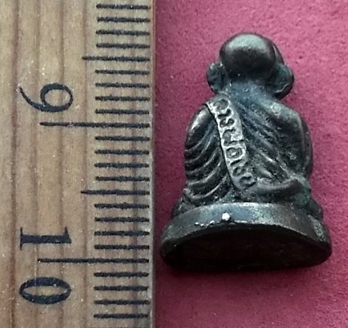 วัดใจเริ่ม 10 บาท กับ รูปหล่อหลวงพ่อเงิน …AF591