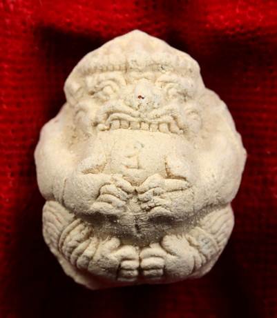 ** แท้ ทัน ถูก ** ลูกอมหนุมาน เนื้อผง ปี 2550 วัดคลองน้ำแดง จังหวัดระยอง ปลุกเสกโดย หลวงพ่อสาคร 