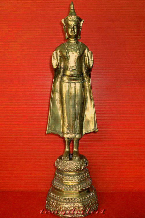 พระบูชาหลวงพ่อสัมฤทธิ์ วัดนาโคก จ.สมุทรสาคร ทรงเทริดปางห้ามญาติ สวยมากค่ะ