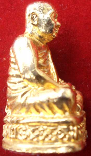 รูปหล่อหลวงพ่อสมชาย