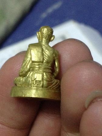 รูปหล่อ หลวงปู่ไข่ วัดเชิงเลน กทม