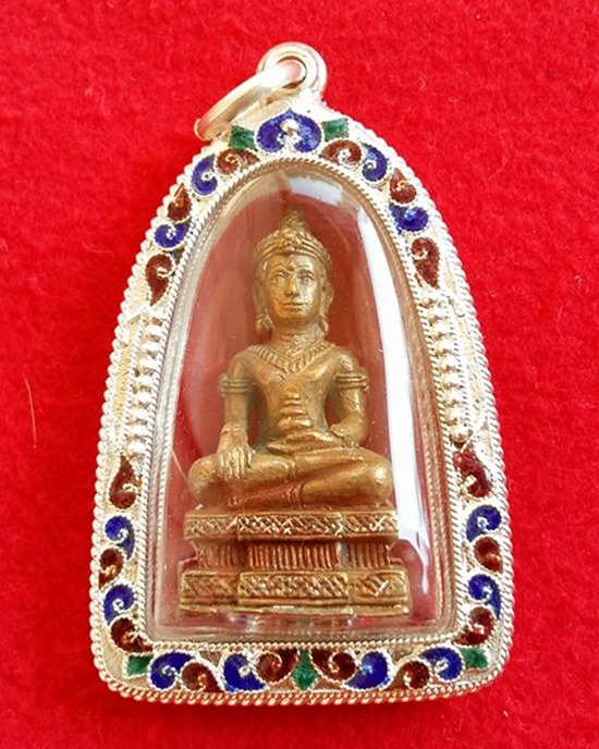 พระกริ่งลอยน้ำ(มหาปรารถนา) หลวงปู่อ่อนสา สุขกาโร + เลี่ยมเงินลงยา ๑
