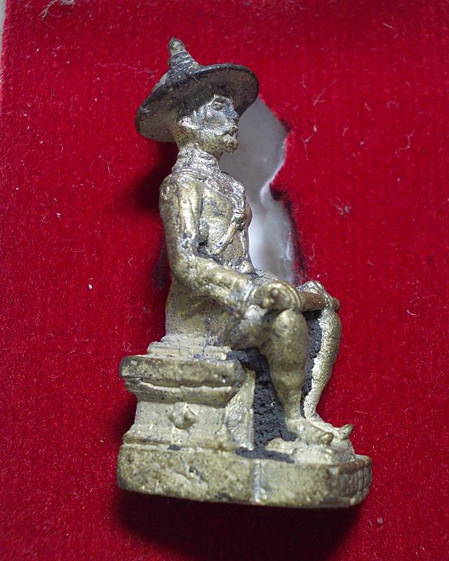 รูปหล่อเบ้าทุบพระเจ้าตากหล่อดินไทยโบราณ สร้างเพียง 1000 องค์ หลวงพ่อตัด วัดชายนา